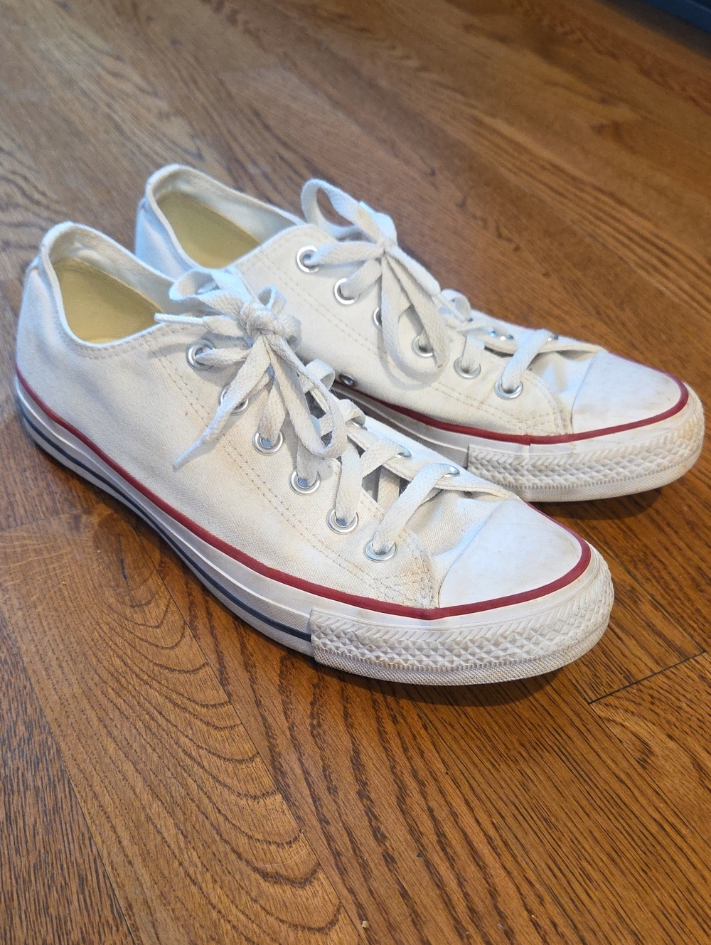 Classic Converse Low-Top White Canvas Sneakers with Red & Navy Stripe